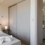 Aura דירה