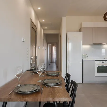 Aura Apartment